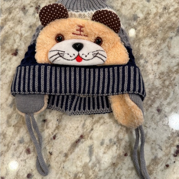 Cute Bear Knit Hat with Ear Flaps for baby - Picture 1 of 5